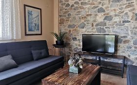 Armonia Petra House